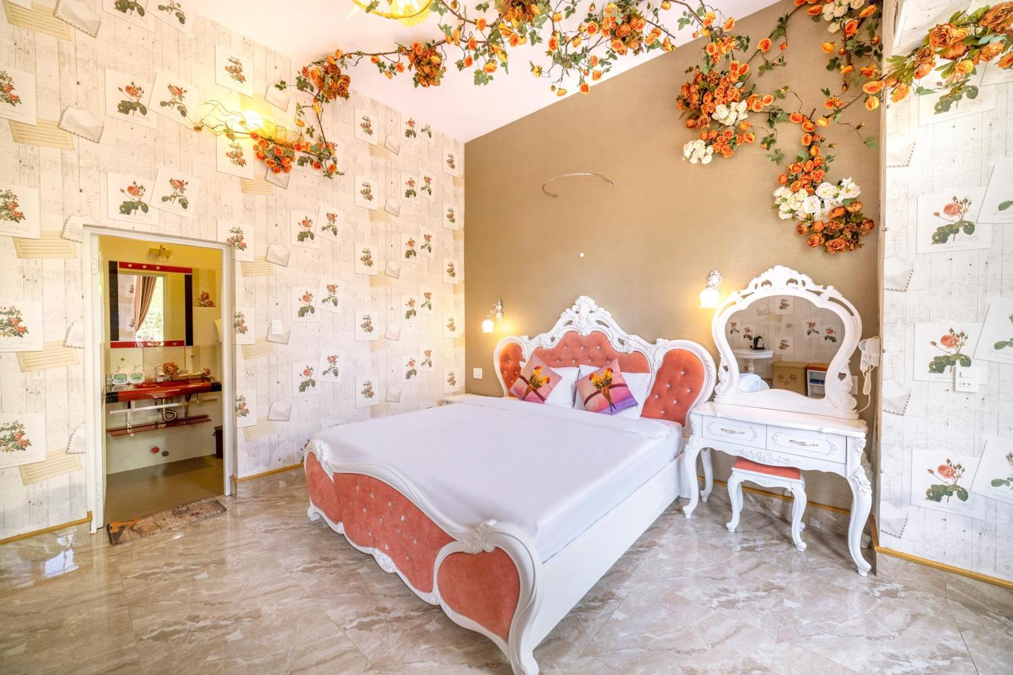 Dream Flower Dalat Hotel エクステリア 写真
