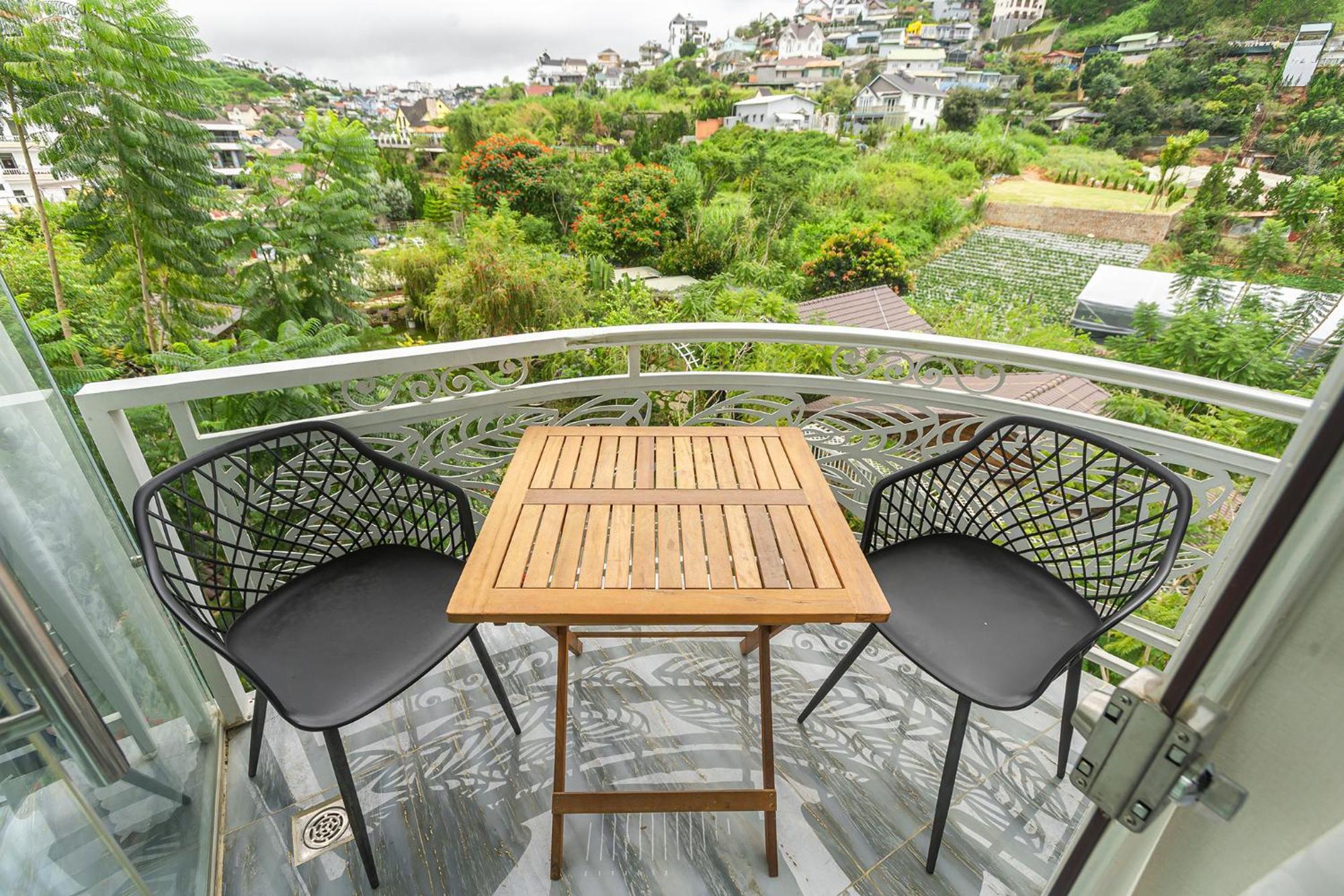 Dream Flower Dalat Hotel エクステリア 写真